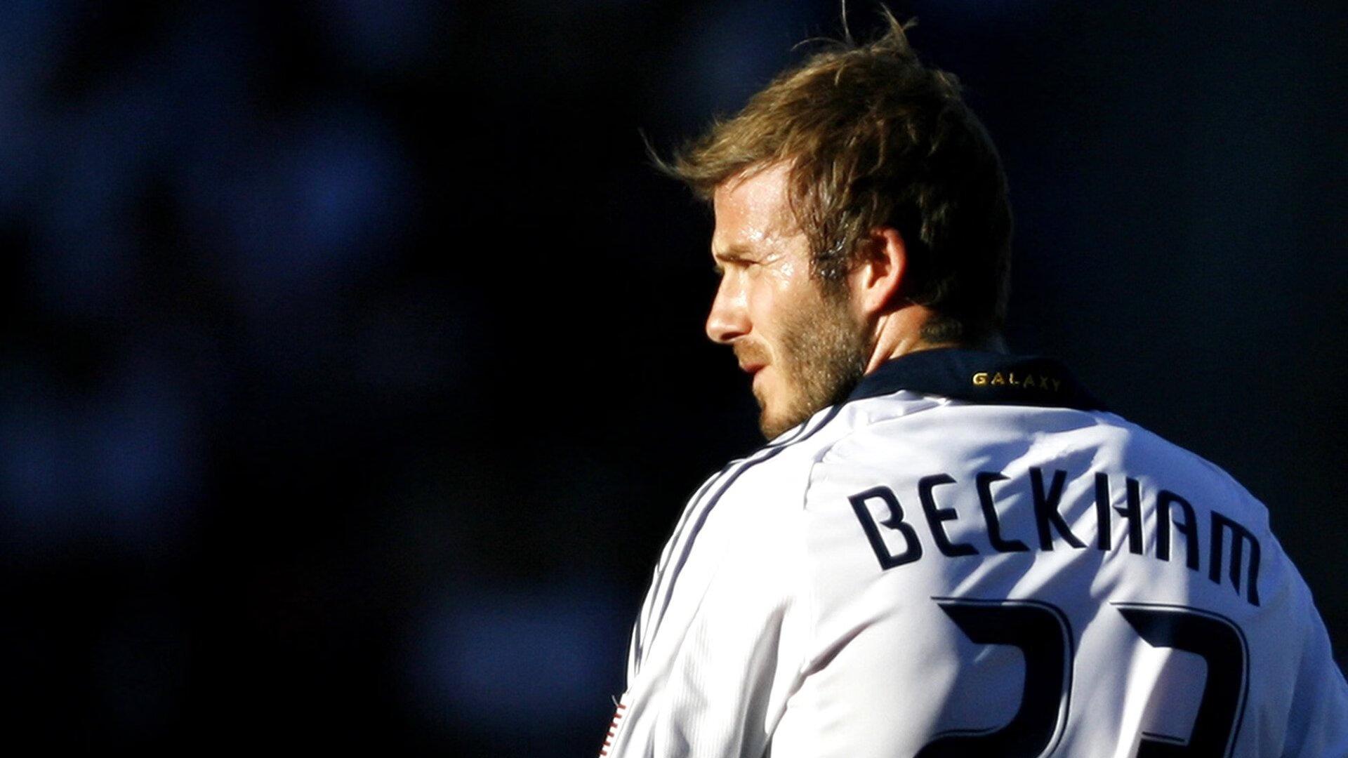 绿茵信仰的迁徙,当一代人的目光随巨星轨迹转动