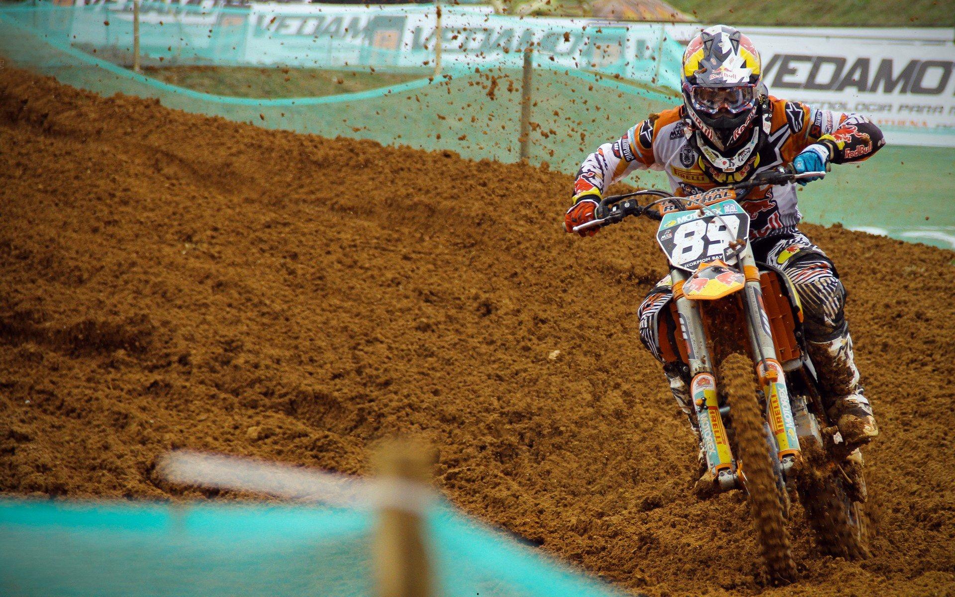 德天空独家，勒沃库森新帅搜寻聚焦新锐视野，泰尔齐奇与雅伊斯勒暂未进入候选名单